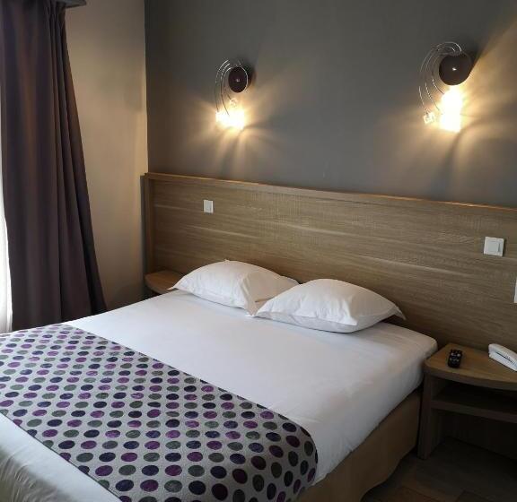 سوییت, Atoll Hotel Restaurant