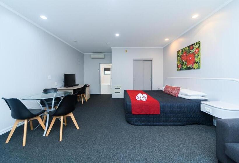 سوییت, Aubyn Court Spa Motel