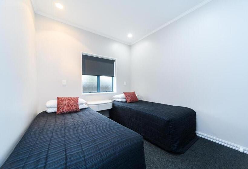 سوییت, Aubyn Court Spa Motel