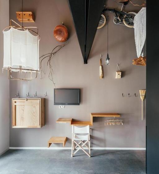 اتاق پنت هاوس, Design Hotel Modez