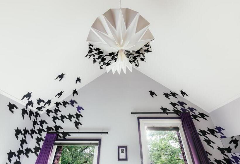 اتاق پنت هاوس, Design Hotel Modez