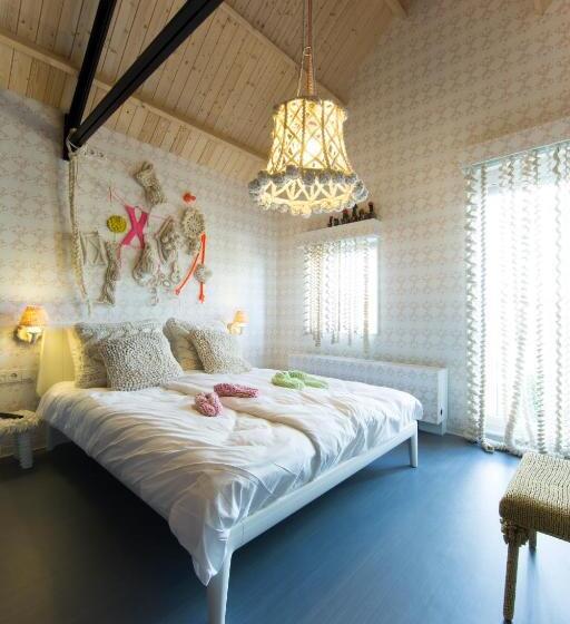 اتاق پنت هاوس, Design Hotel Modez