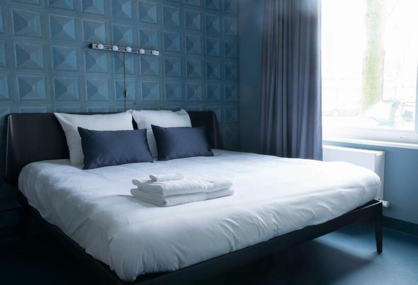 استودیوی استاندارد, Design Hotel Modez
