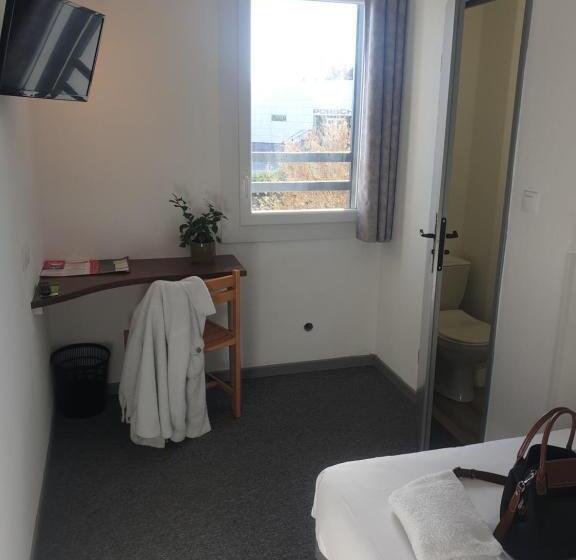 اتاق استاندارد با سرویس بهداشتی مشترک, Fasthotel Montpellier Ouest   Un Hôtel Fh Classic