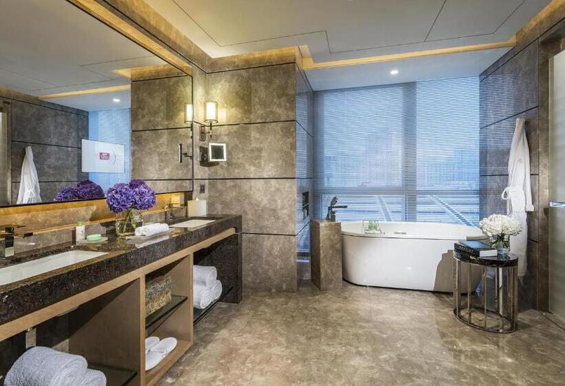 Suite Ejecutiva Cama King, Four Seasons  Shenzhen