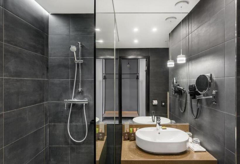 اتاق لوکس با بالکن, Art Hotel Szeged