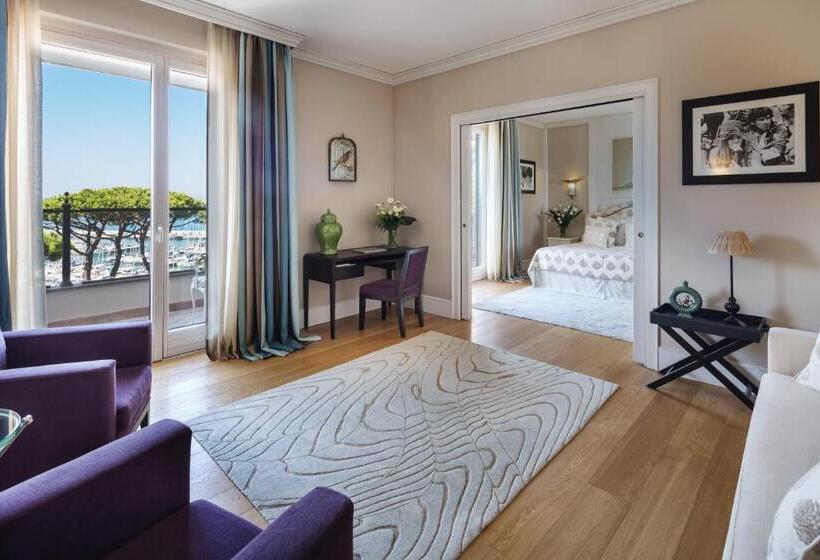 سوییت سوپریور با چشم‌انداز دریا, Cala Del Porto Punta Ala