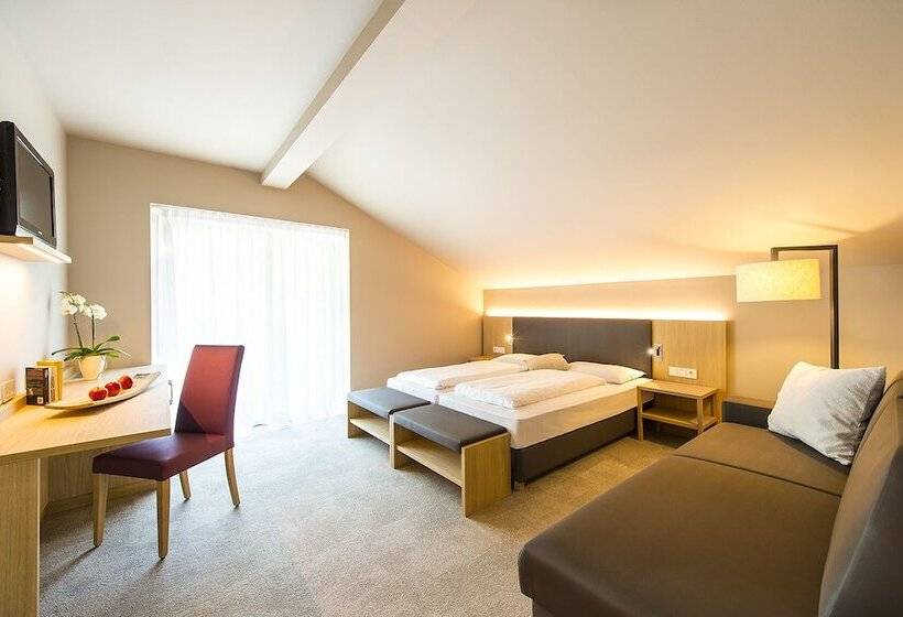 اتاق استاندارد با چشم‌انداز باغ, Campingpark Steiner