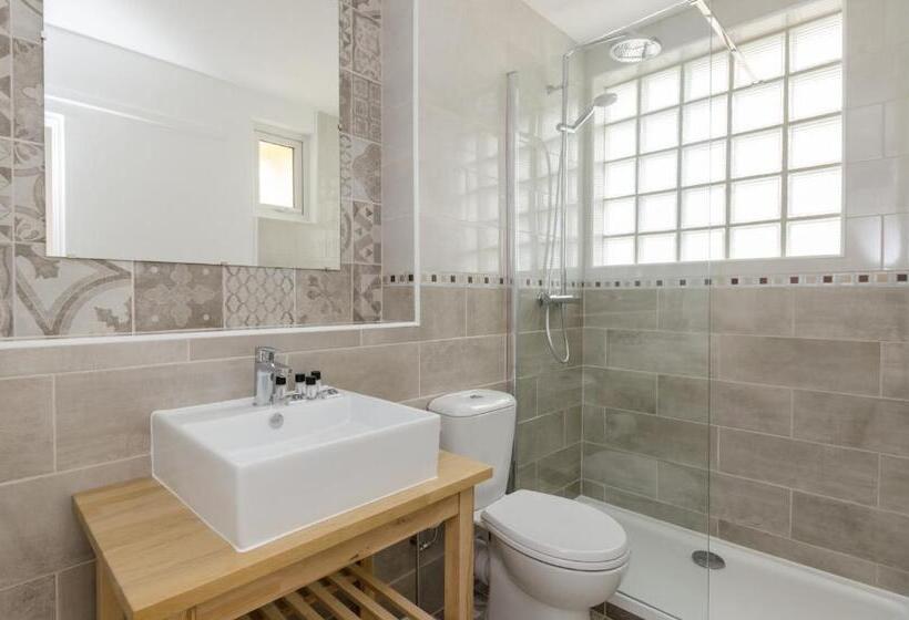 Номер Стандарт с Балконом, Cap Nègre Hôtel