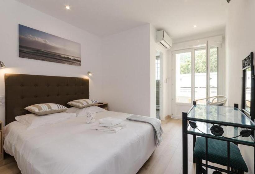Номер Стандарт с Балконом, Cap Nègre Hôtel