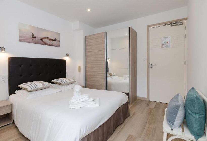 Номер Стандарт с Балконом, Cap Nègre Hôtel