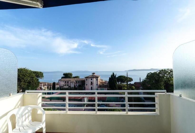 Трехместный Номер Стандарт Боковой Вид на Море, Cap Nègre Hôtel