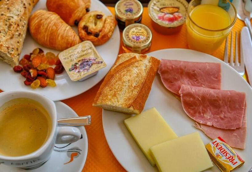 Трехместный Номер Стандарт Боковой Вид на Море, Cap Nègre Hôtel