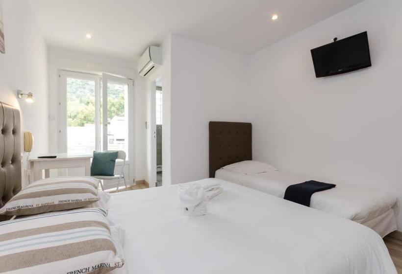 Трехместный Номер Стандарт с Балконом, Cap Nègre Hôtel