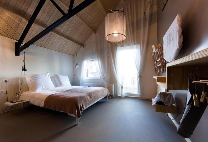 اتاق پنت هاوس, Design Hotel Modez