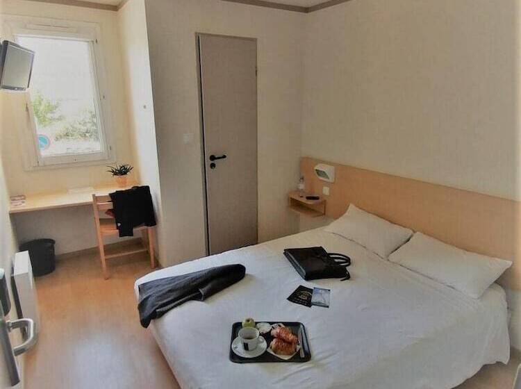 اتاق استاندارد با سرویس بهداشتی مشترک, Fasthotel Montpellier Ouest   Un Hôtel Fh Classic