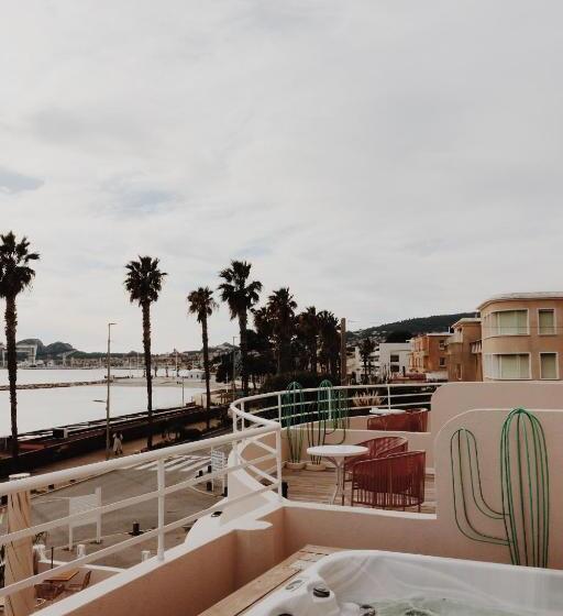 Standard Room with Hot Tub, Rose Thé