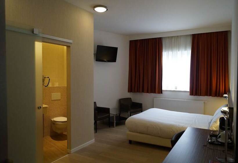 Superior Room, Taormina Brussels Airport