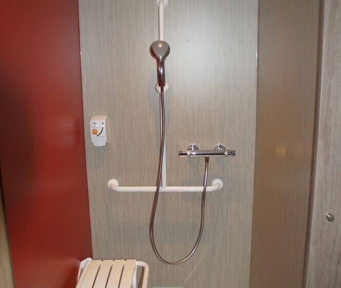 اتاق استاندارد یک نفره, The Originals Access Aéroport, Hôtel Aurillac