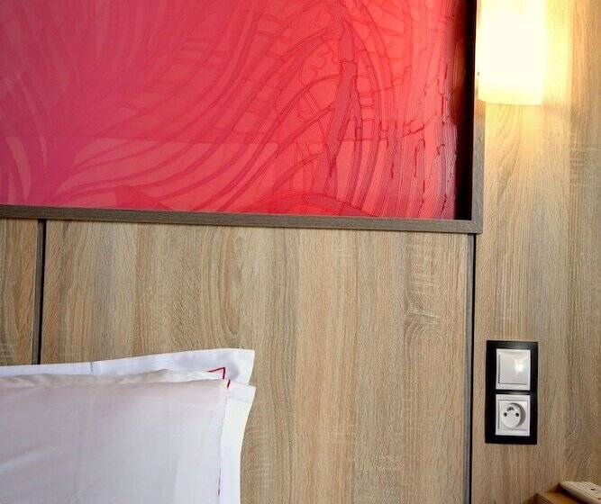 اتاق استاندارد یک نفره, The Originals Access Aéroport, Hôtel Aurillac