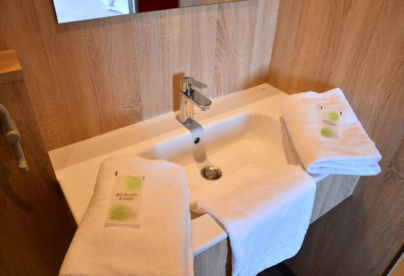 اتاق استاندارد, The Originals Access Aéroport, Hôtel Aurillac