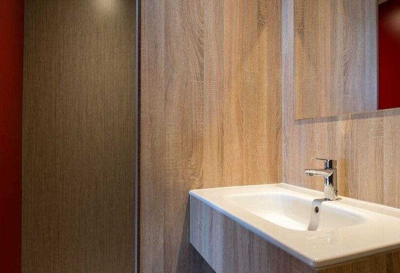 اتاق استاندارد, The Originals Access Aéroport, Hôtel Aurillac