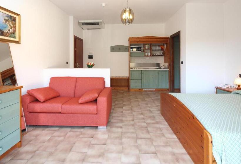 استودیو کامفورت, Residence Hotel Kriss