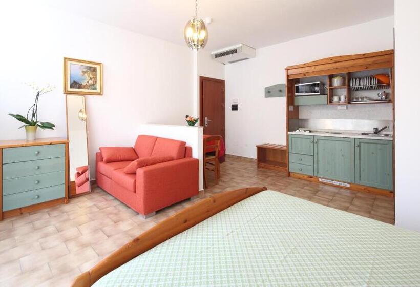 استودیو کامفورت, Residence Hotel Kriss