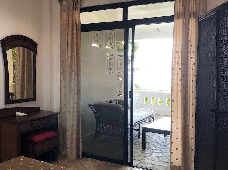 2-Bedroom Classic Apartment, Argonauta Boracay Boutique Hotel With Apartments And Villas