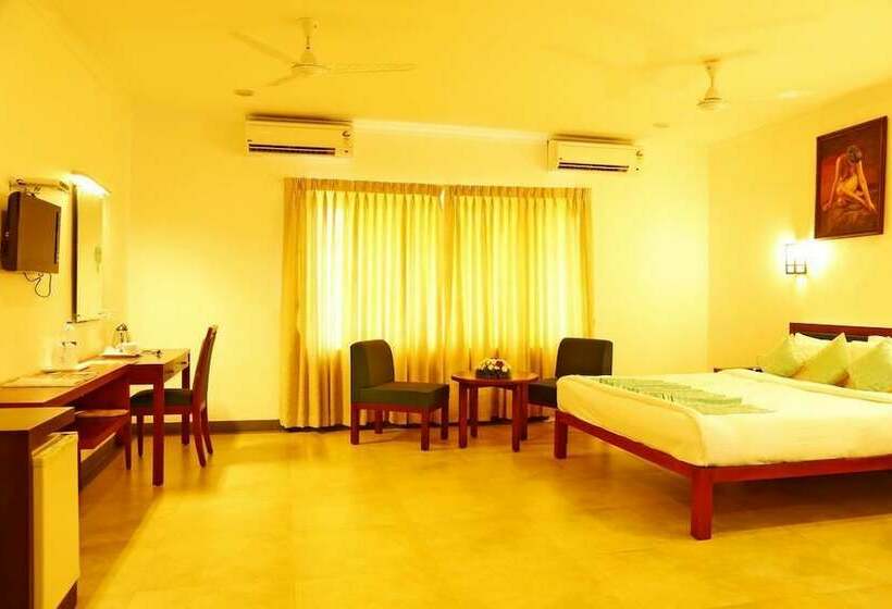 Deluxe Room, Green Fields