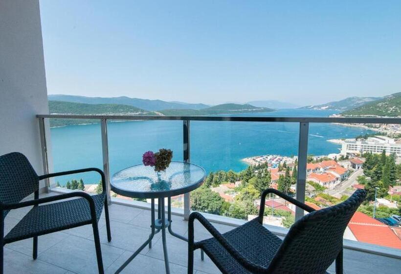 Quarto Deluxe Vista Mar com Sacada, Jadran Neum