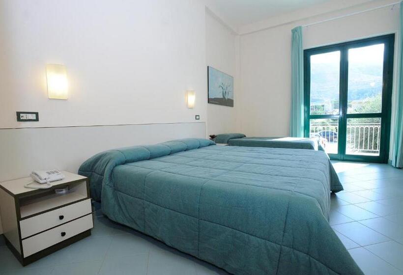 Standard Triple Room, L'approdo Di Angelino