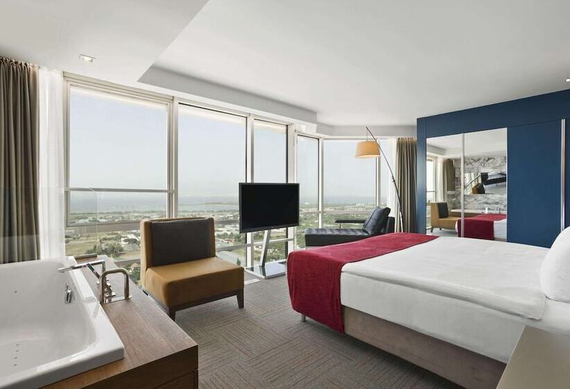 Suite, Ramada Encore By Wyndham Izmir