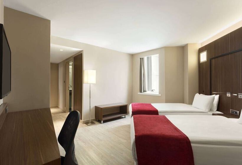 Standard Room, Ramada Encore By Wyndham Izmir