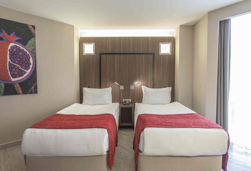 Standard Room, Ramada Encore By Wyndham Izmir