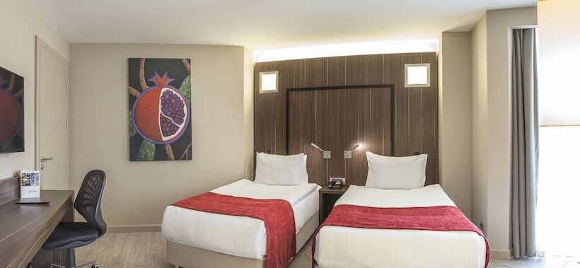 Standard Room, Ramada Encore By Wyndham Izmir