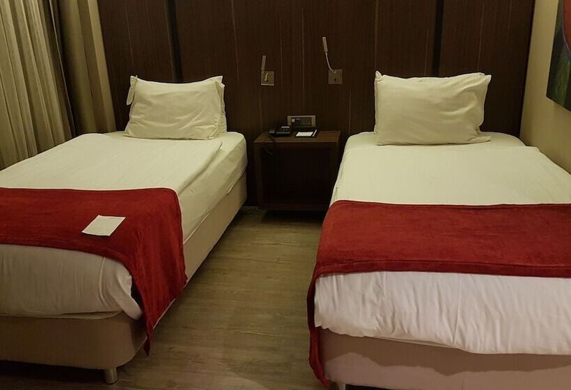 Standard Room, Ramada Encore By Wyndham Izmir