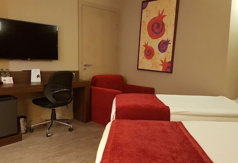 Standard Room, Ramada Encore By Wyndham Izmir