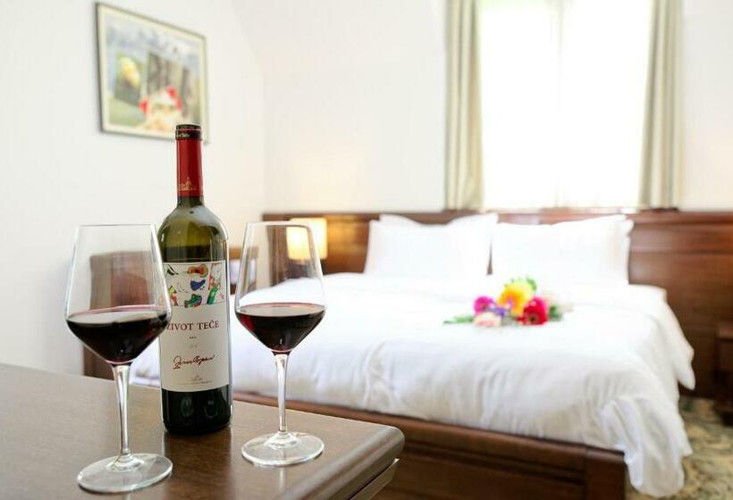 اتاق استاندارد با بالکن, & Spa Palić Resort