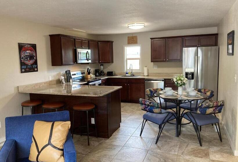 آپارتمان 1 خوابه, Bell & Main Alamosa Studio Suite Walking Distance To Downtown