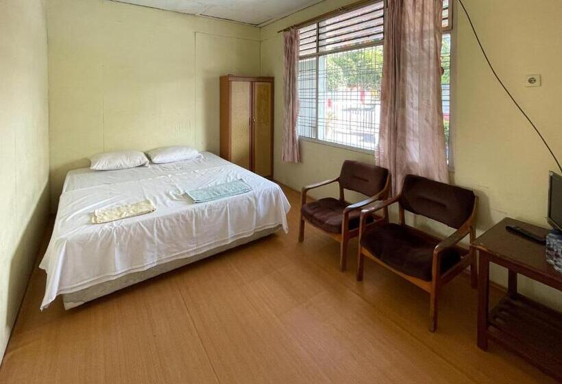 اتاق استاندارد با سرویس بهداشتی مشترک, Valencia Homestay Redpartner