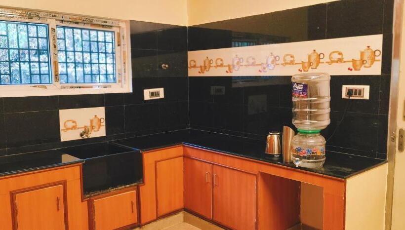 ویلای لوکس 1 خوابه, Royal Black Pepper Cottage
