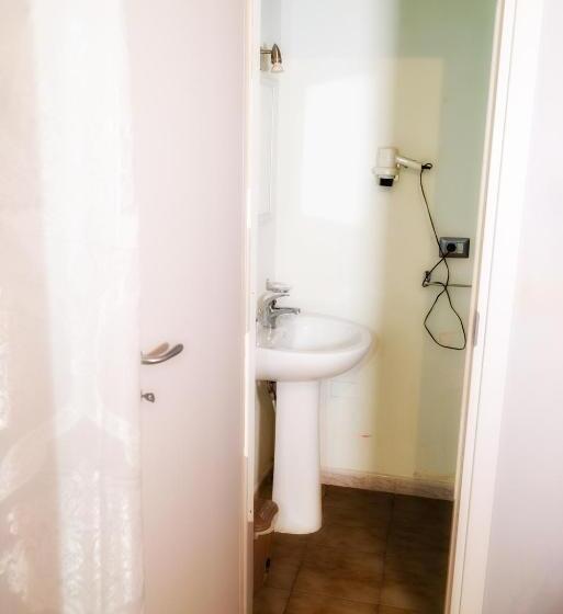 اتاق استاندارد یک نفره, B&b Porta Roma