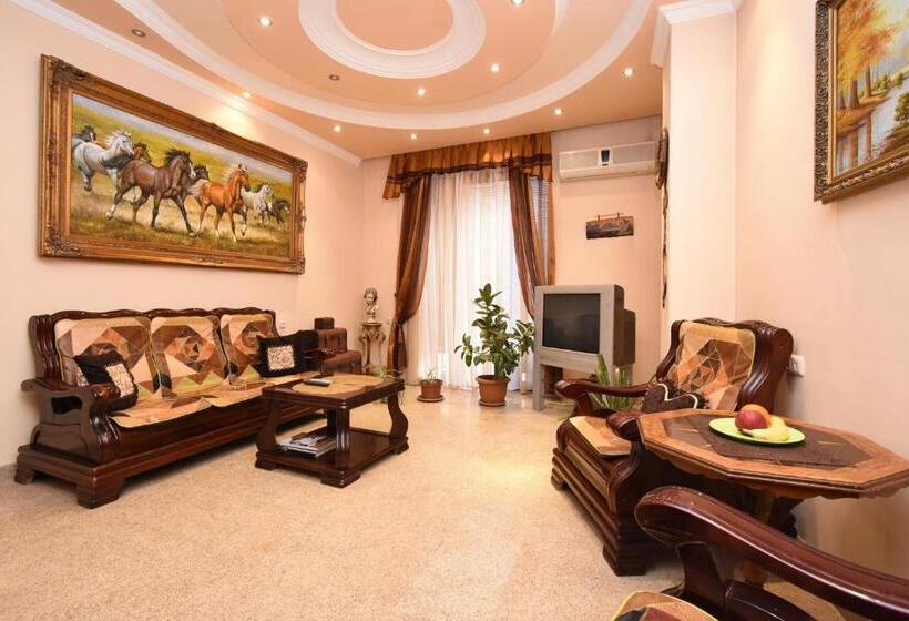 اتاق لوکس, Guest House Yerevan