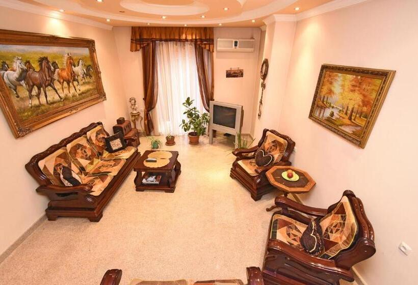 اتاق لوکس, Guest House Yerevan