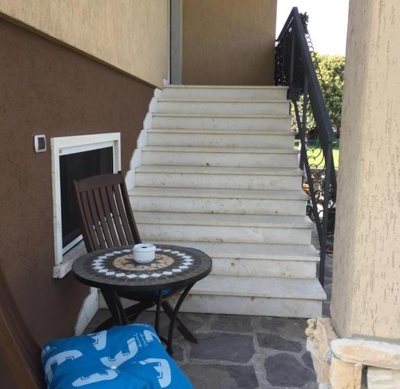اتاق استاندارد, Villa Rita
