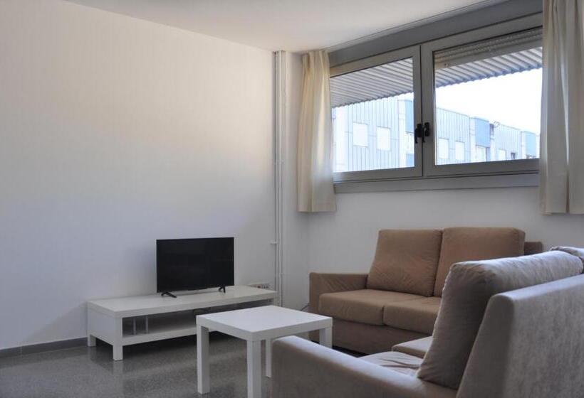 ３ベッドルームアパートメント, Residencia Universitaria Campus De Montilivi