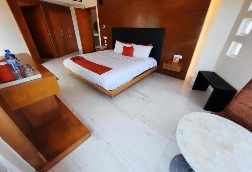 سوئیت با تخت بزرگ, Artisan Family Hotels And Resort Collection Playa Esmeralda