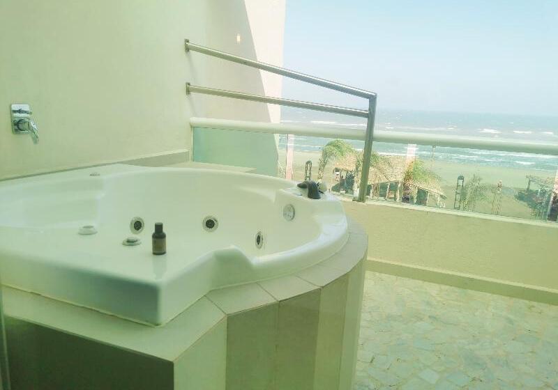 سوئیت با تخت بزرگ, Artisan Family Hotels And Resort Collection Playa Esmeralda