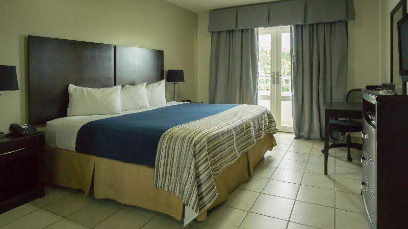 سوئیت با تخت بزرگ, Artisan Family Hotels And Resort Collection Playa Esmeralda